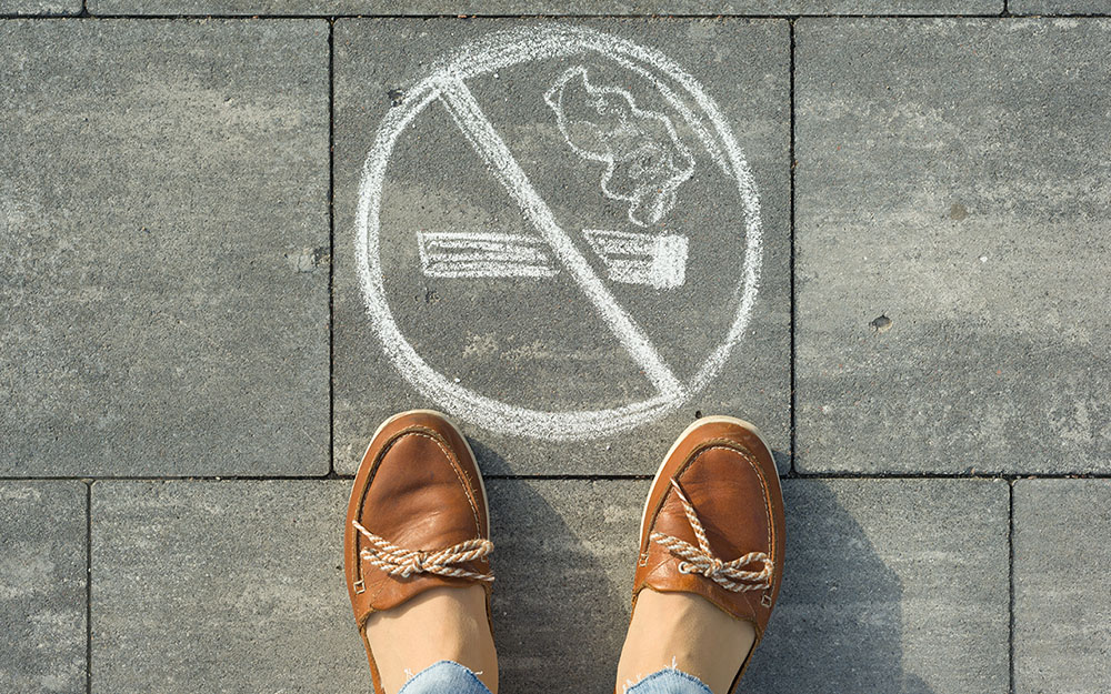 Calendar marking quit smoking timeline - Tracking progress in smoking cessation