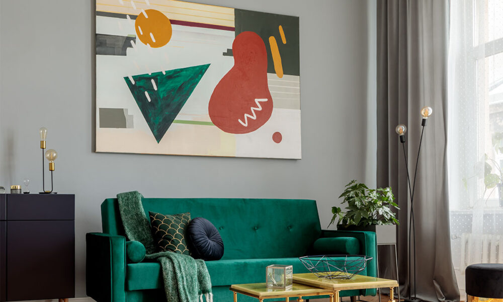 Τι Πίνακα να Βάλω στο Σαλόνι; Οδηγός για την Επιλογή του Ιδανικού Έργου Τέχνης