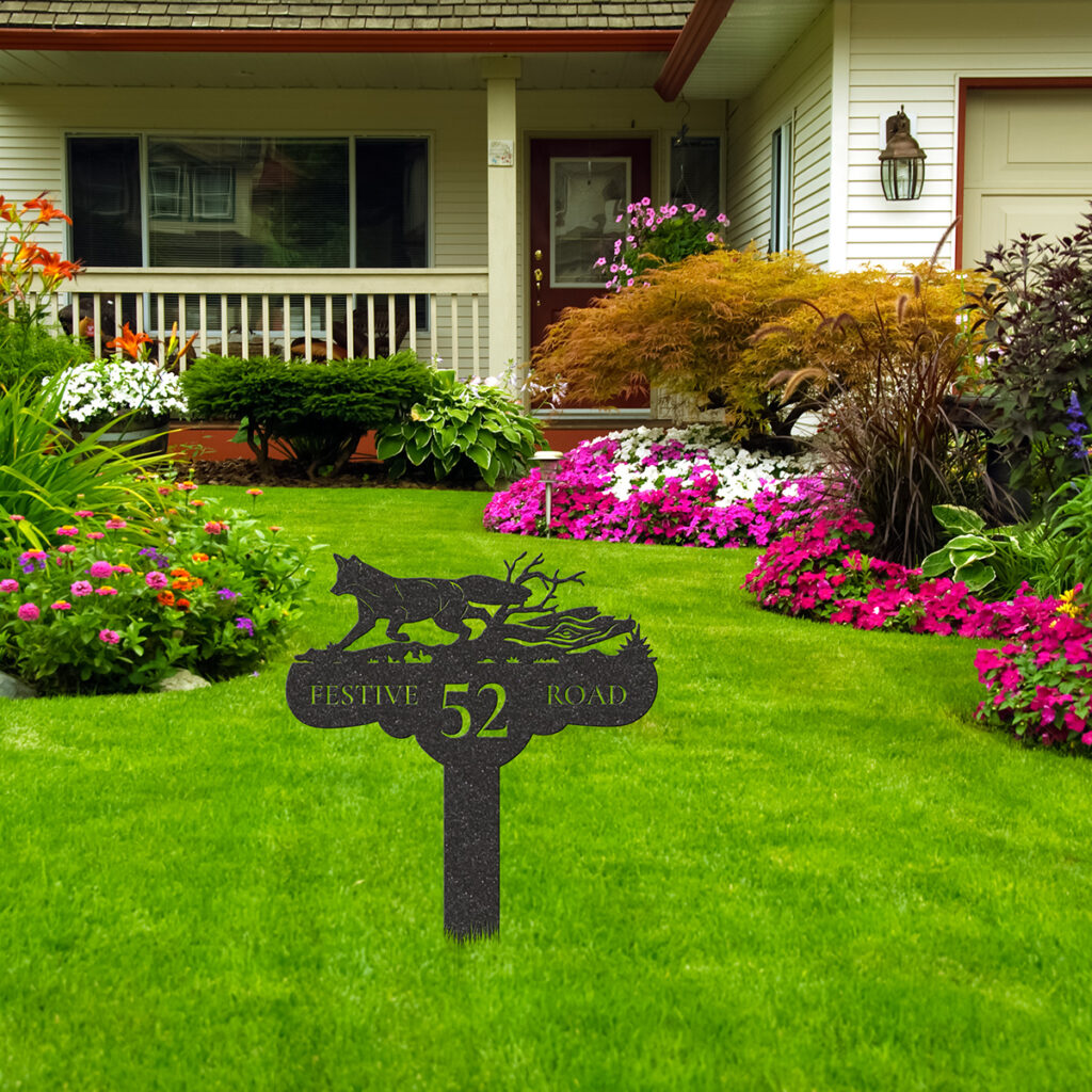 Why Metal Last Name Signs Are the Ultimate Family Gift